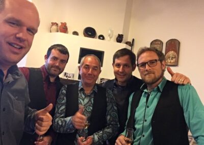 Skupina Damačica - Najboljši žur bend! Obletnice, abrahami, veselice, ohceti in festivali, lahko pa pridemo tudi samo za dobro družbo.